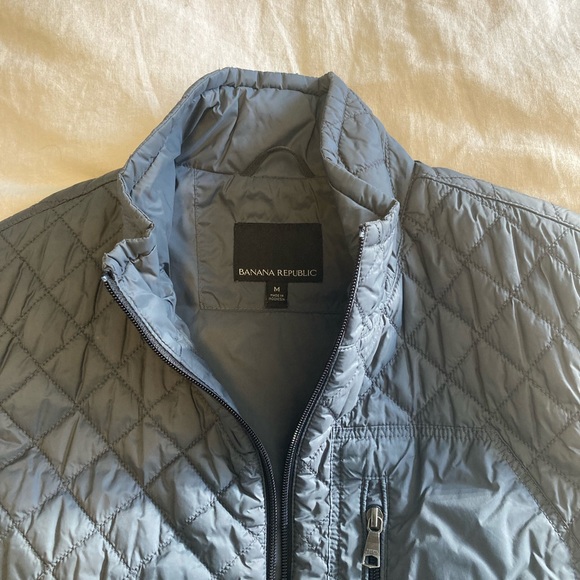 Banana Republic, lightweight quilted vest - Picture 2 of 3